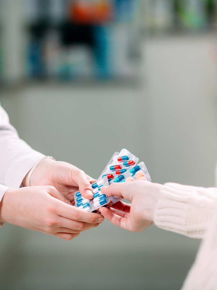 Recolha de medicamentos fora de uso na Farmácia Teixeira Bessa.